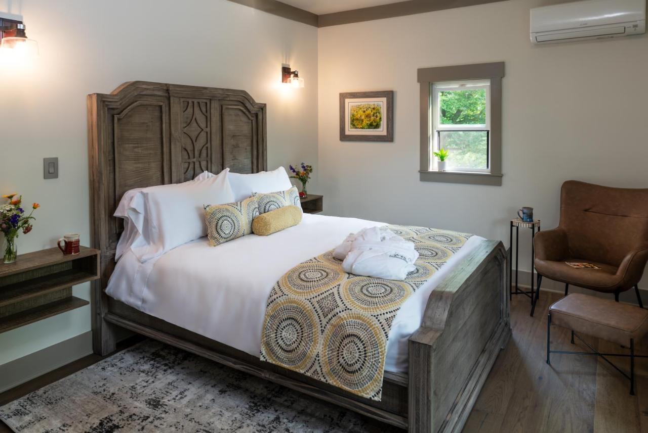 The Inn At Amaris Farms Weaverville Extérieur photo